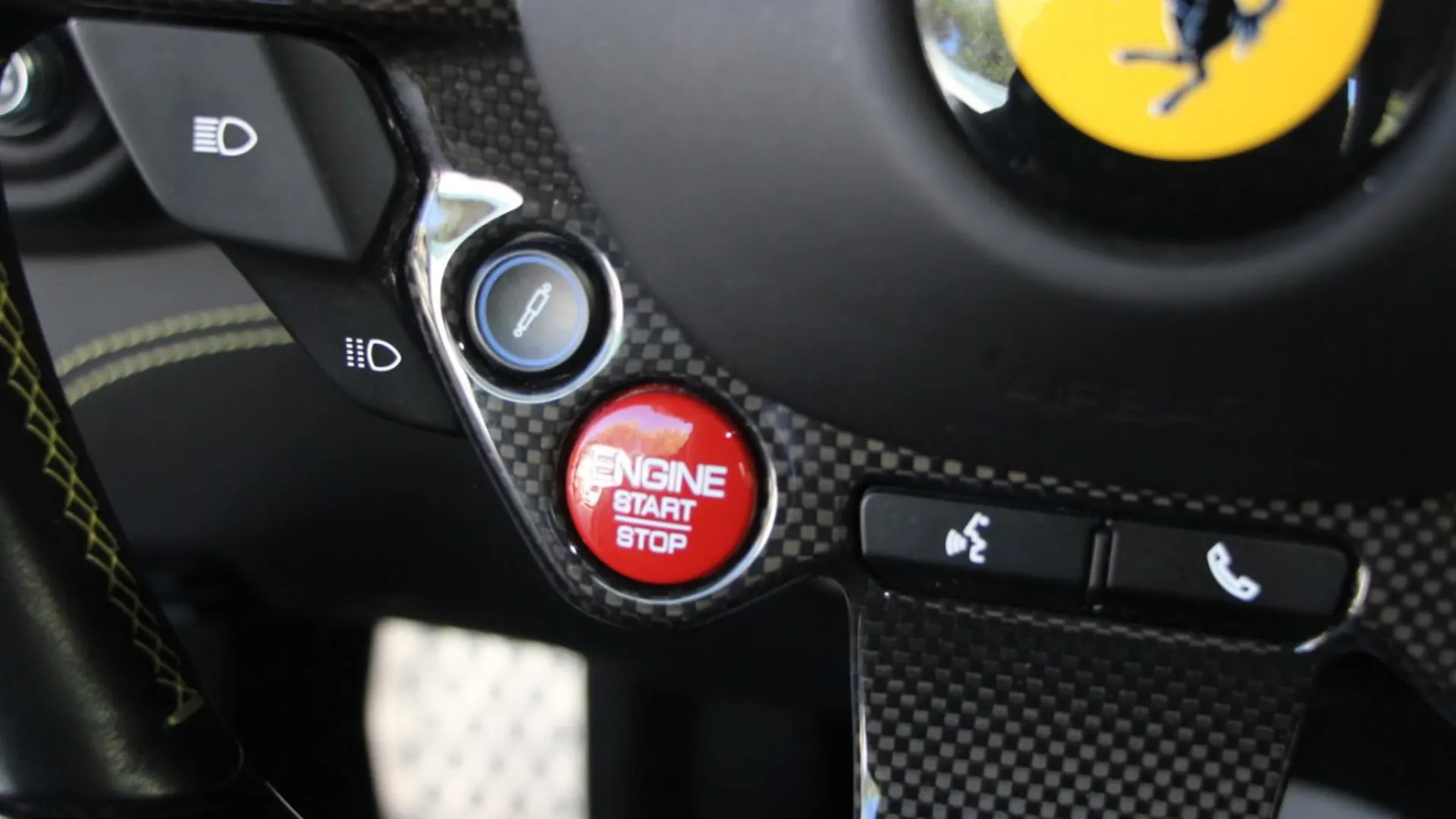 Ferrari Portofino — photo 13