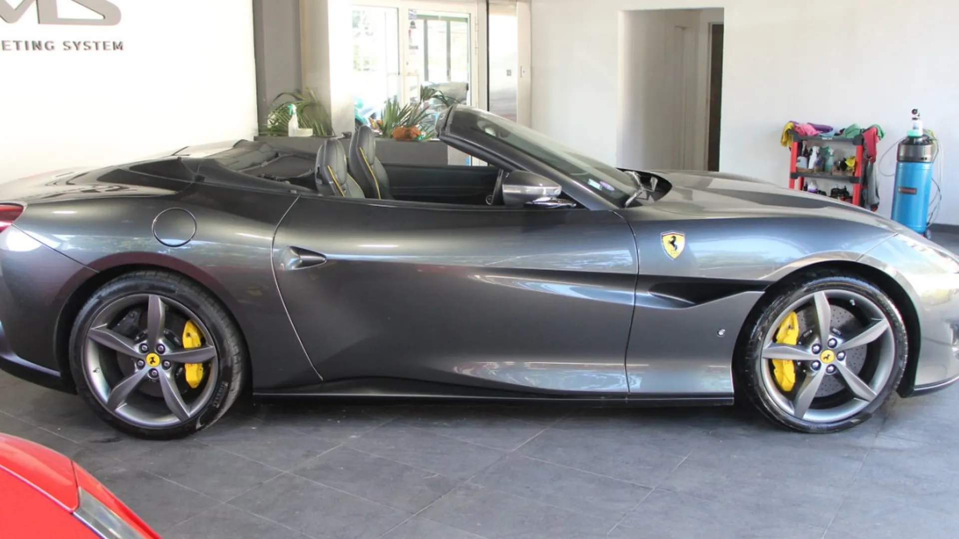 Ferrari Portofino — photo 3