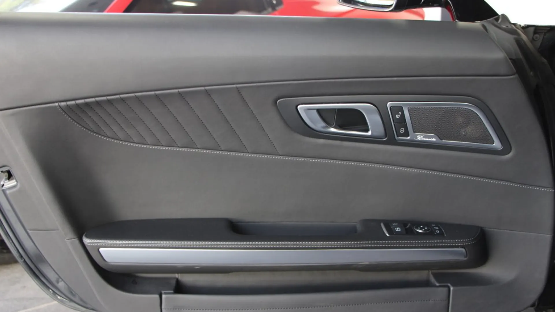 Mercedes-Benz AMG GT — photo 15