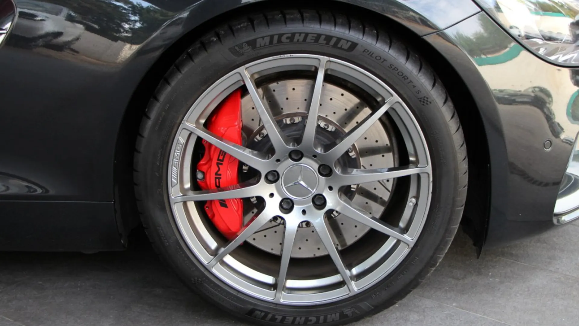 Mercedes-Benz AMG GT — photo 5