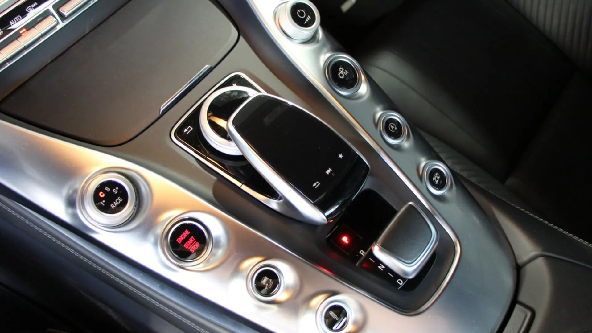 Mercedes-Benz AMG GT — photo 19