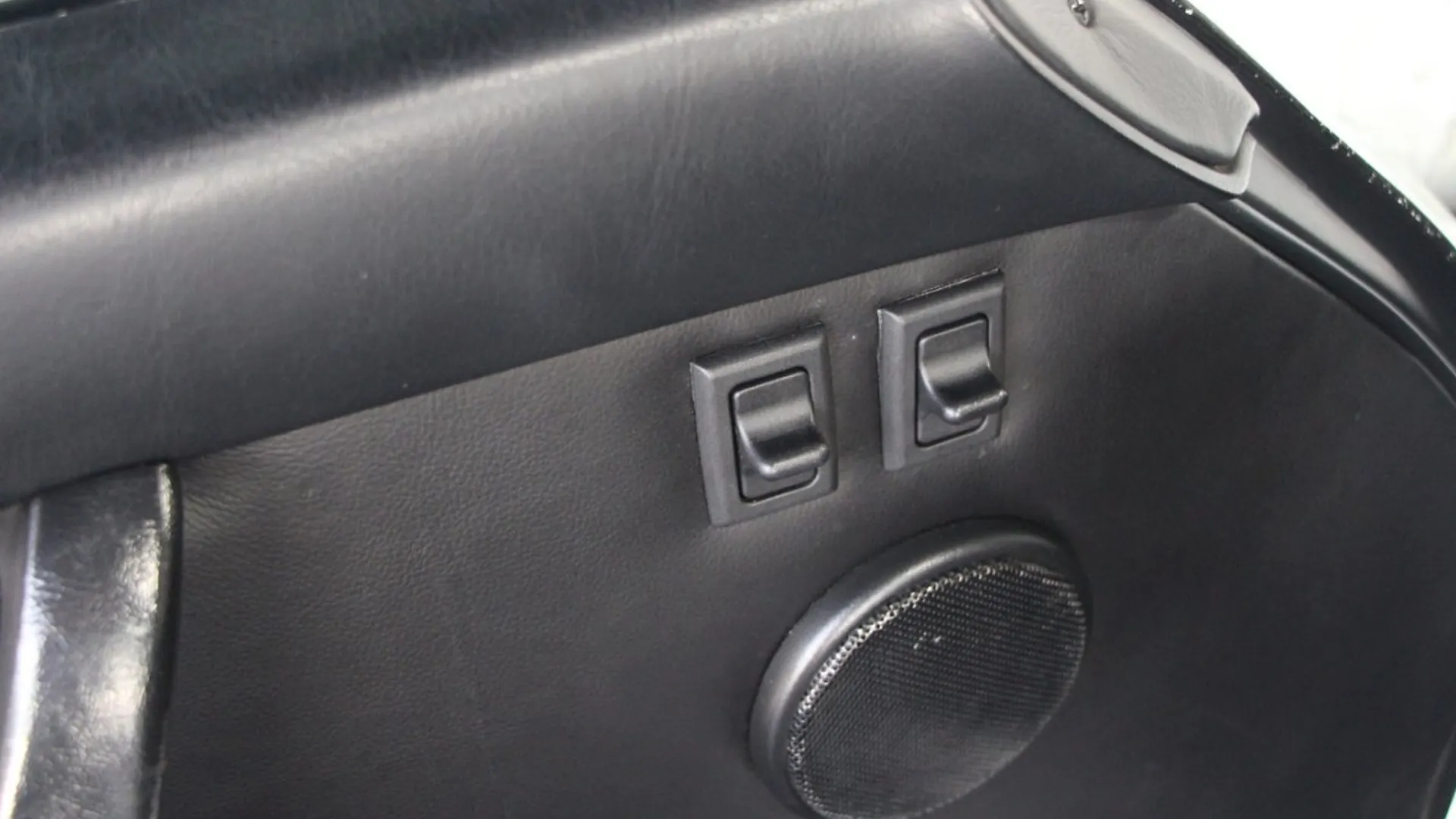 Porsche 911 — photo 13