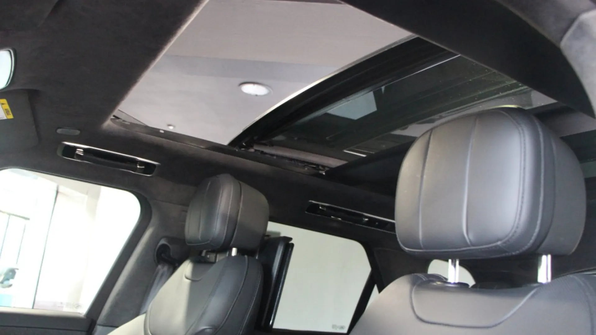 Land Rover Range Rover Sport — photo 11