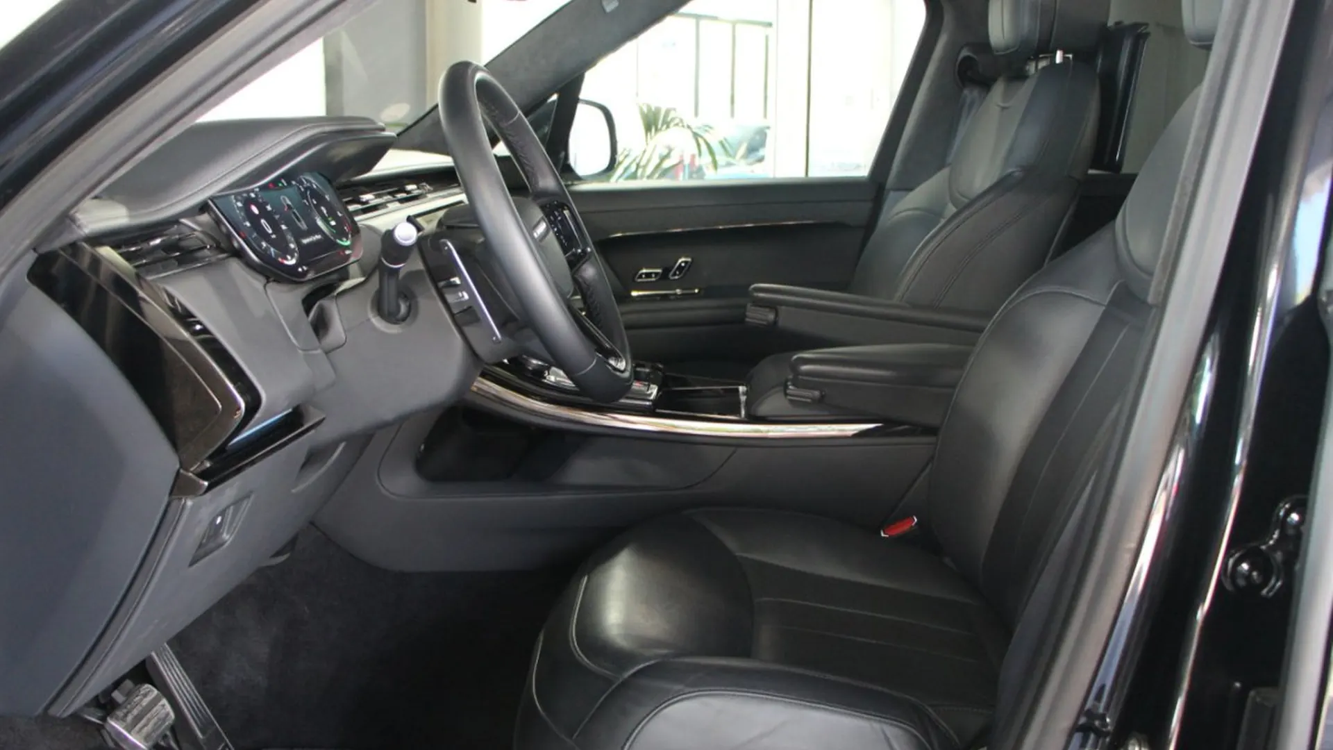 Land Rover Range Rover Sport — photo 9
