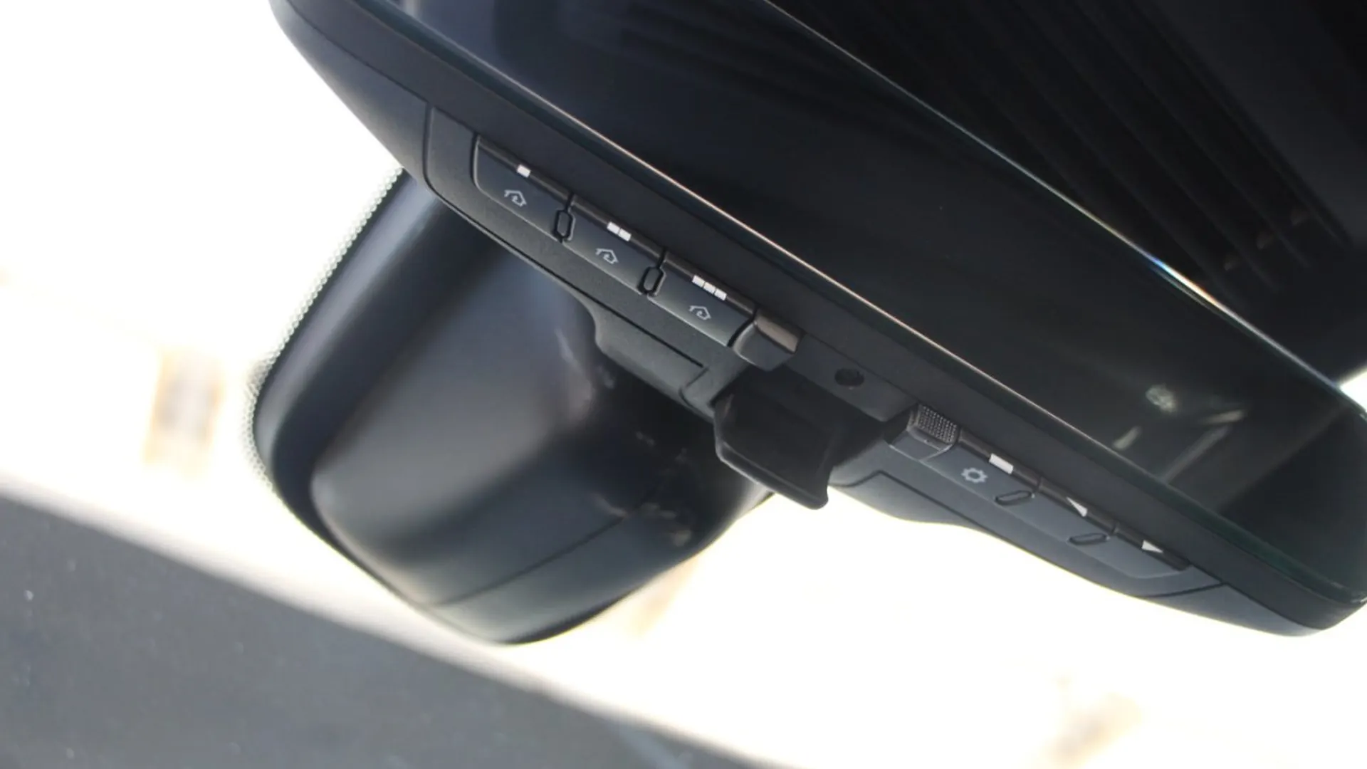 Land Rover Range Rover Sport — photo 24