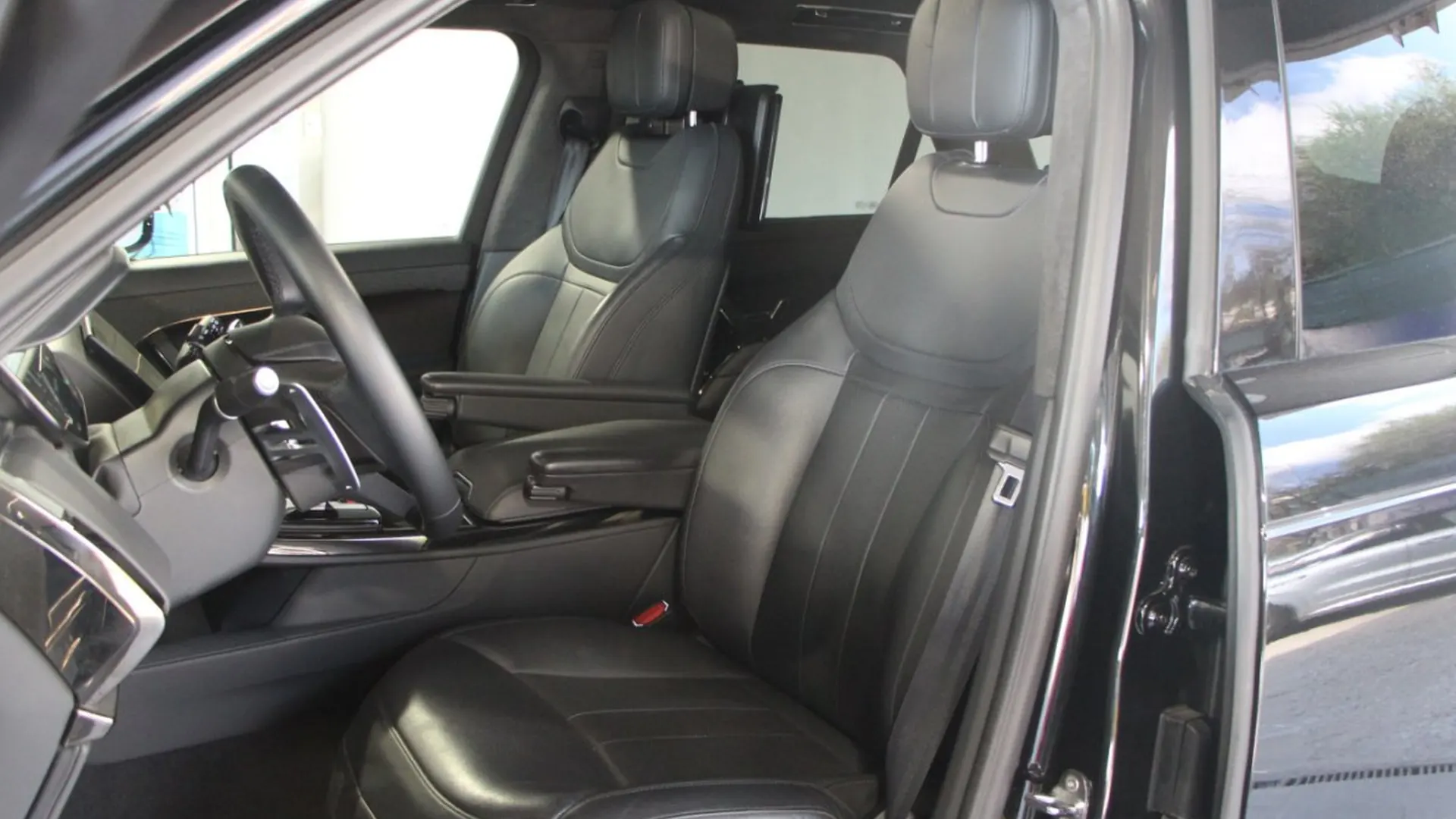 Land Rover Range Rover Sport — photo 10