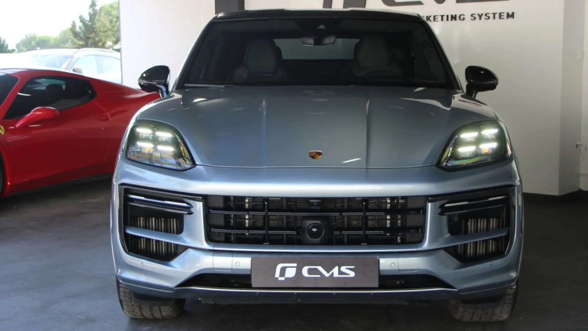 Porsche Cayenne — photo 2