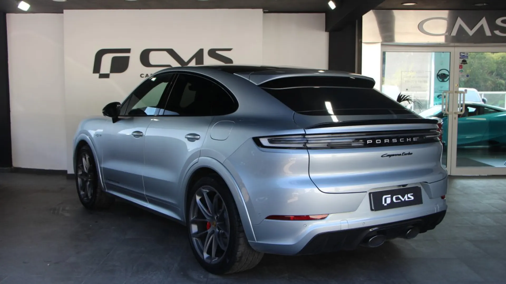 Porsche Cayenne — photo 5
