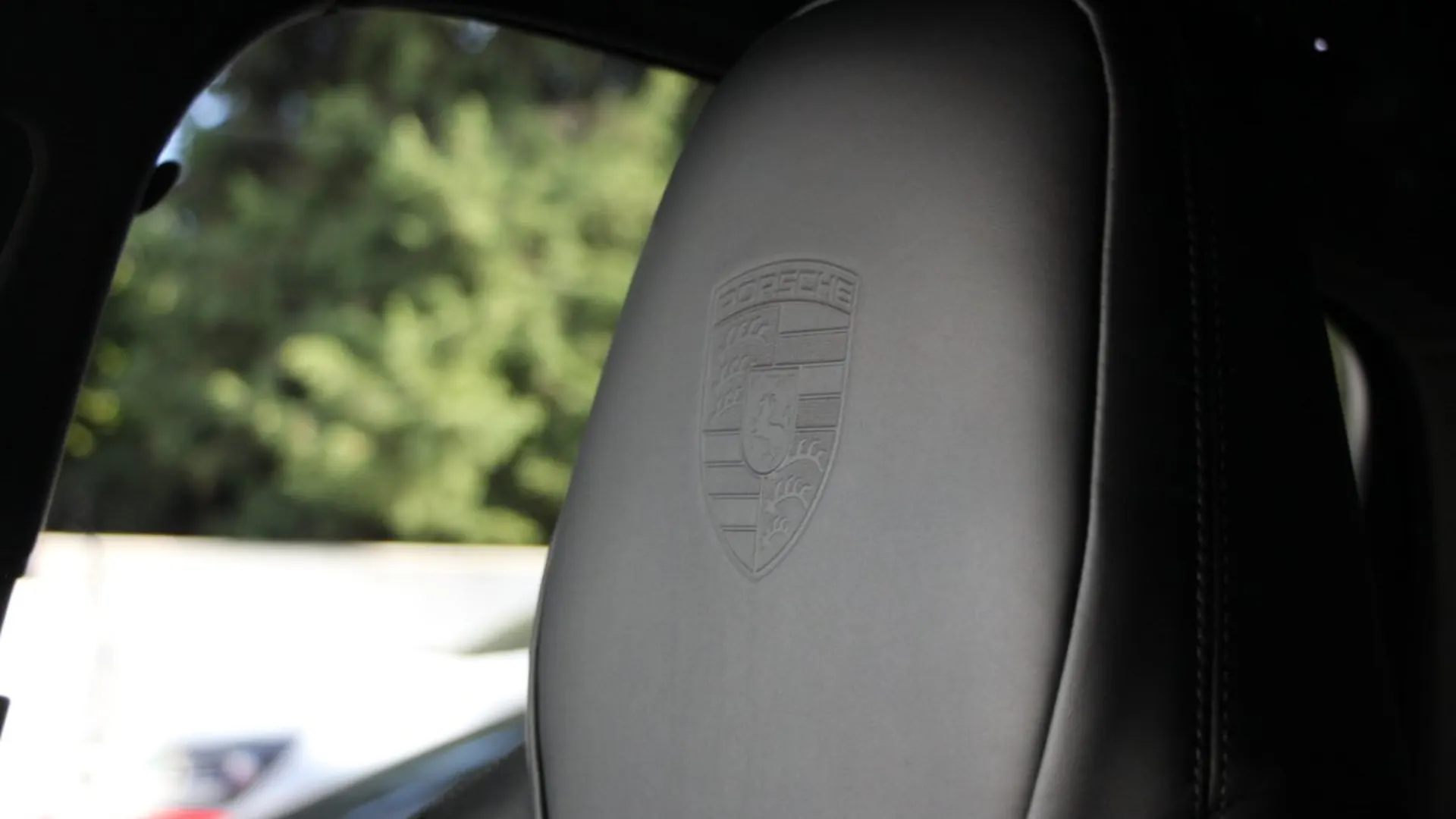 Porsche Cayenne — photo 40