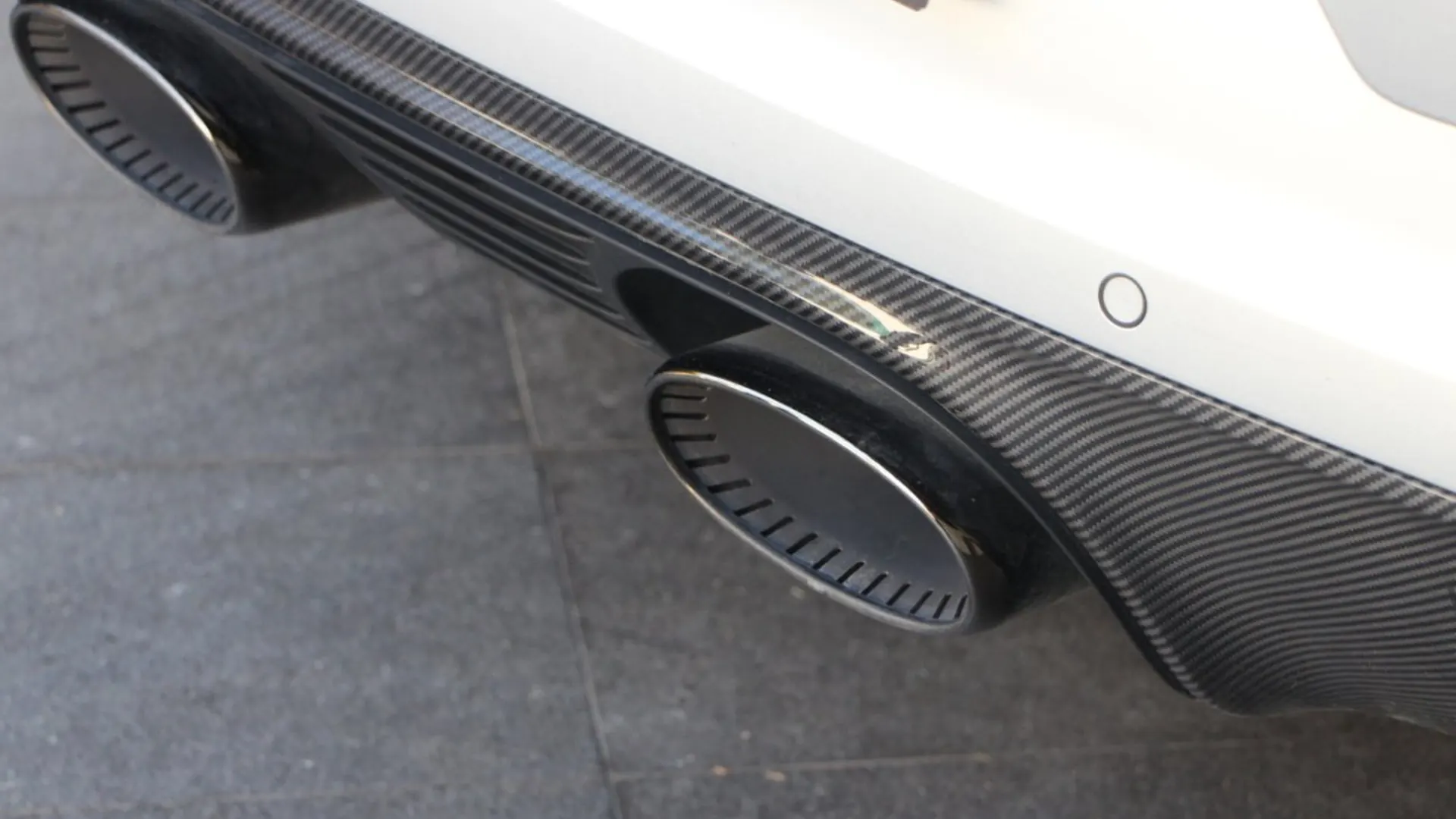Porsche Cayenne — photo 7