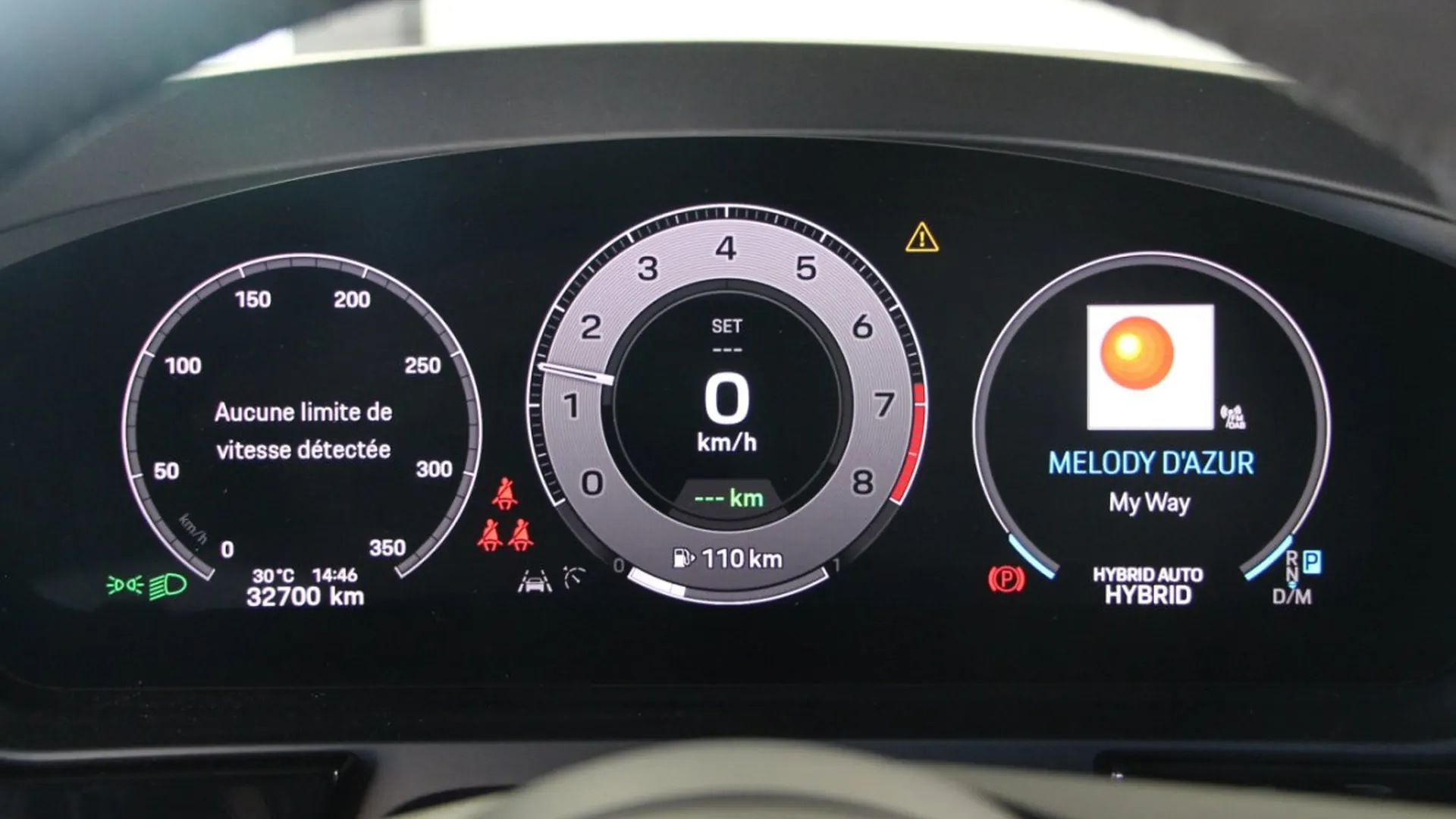 Porsche Cayenne — photo 16