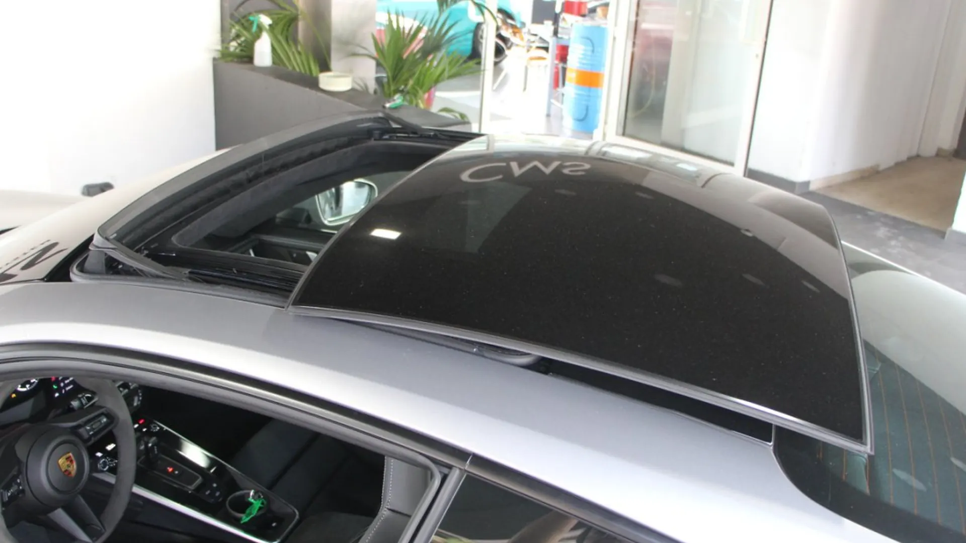 Porsche 911 — photo 13