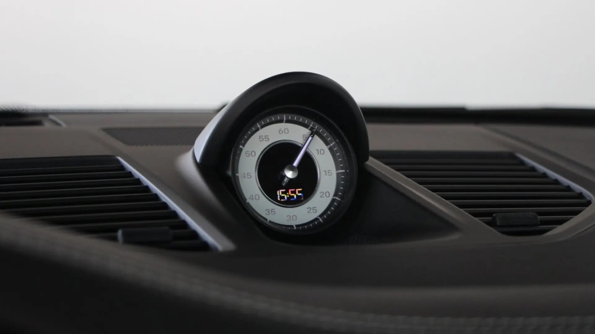 Porsche 911 — photo 20