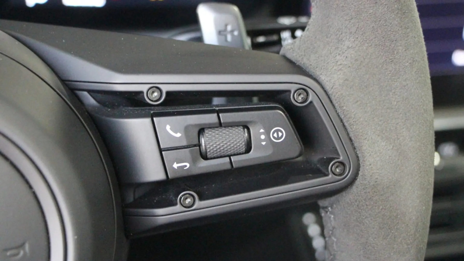 Porsche 911 — photo 23