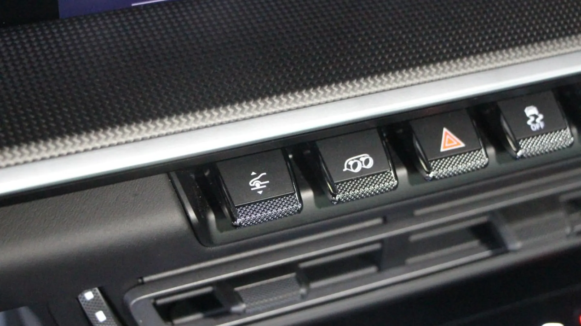 Porsche 911 — photo 24