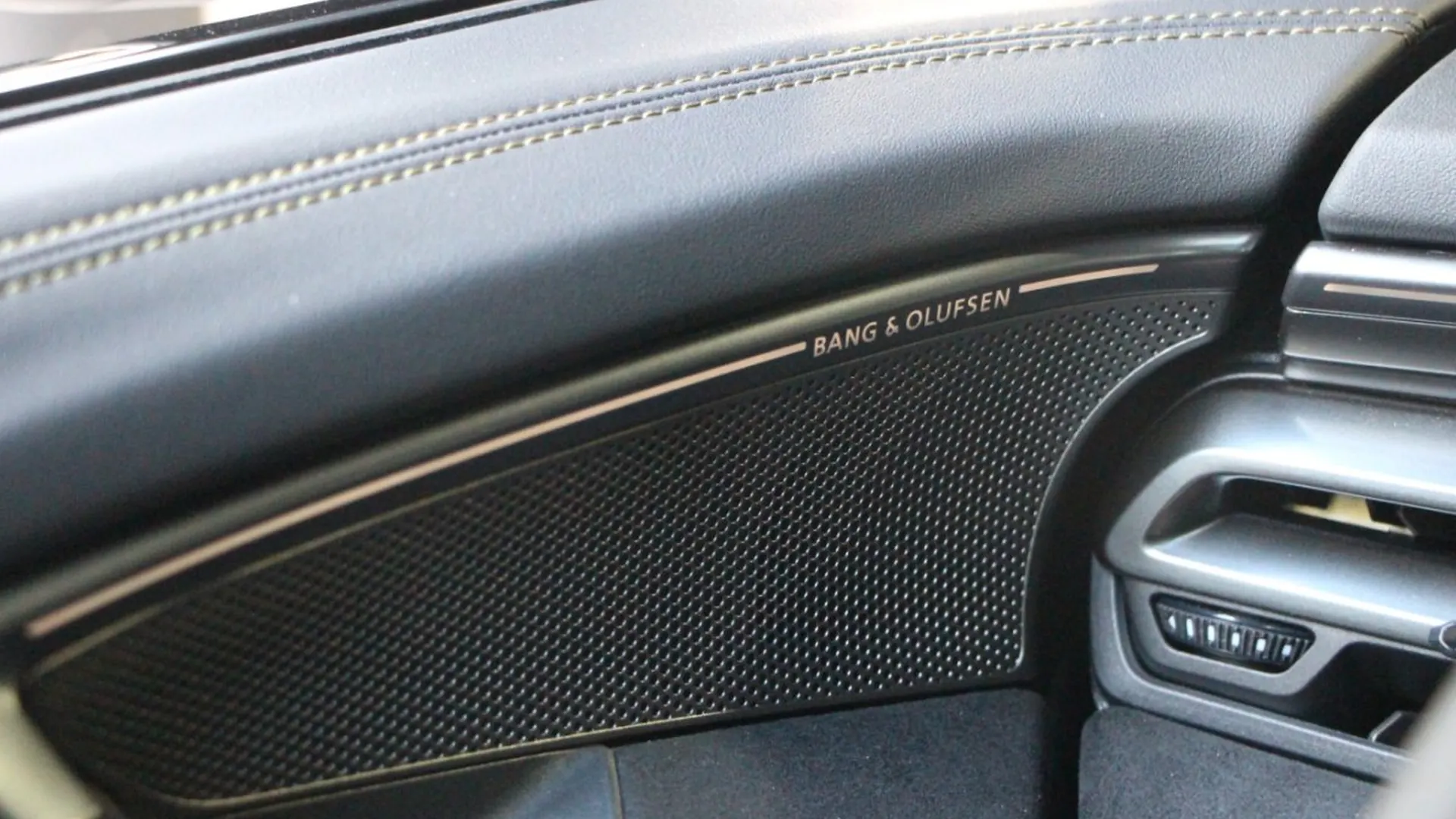 Audi RS5 — photo 33