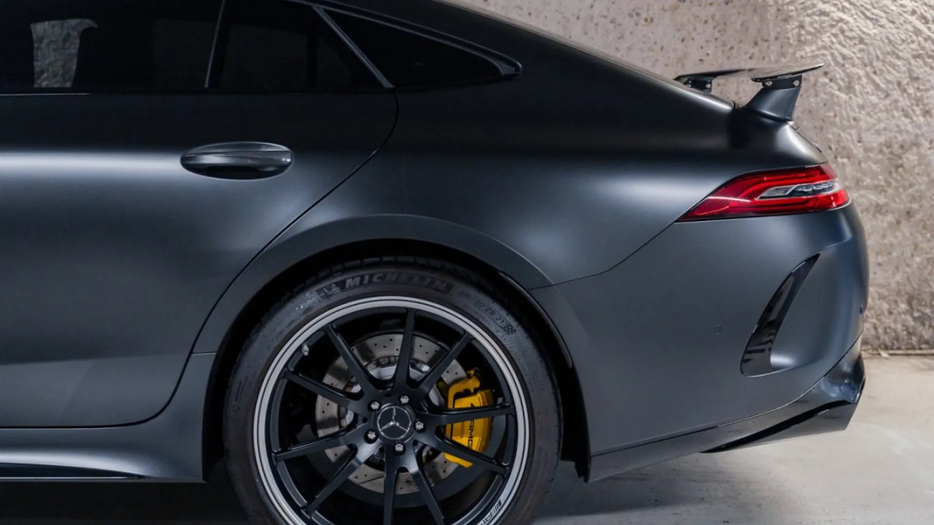 Mercedes-Benz AMG GT — photo 14