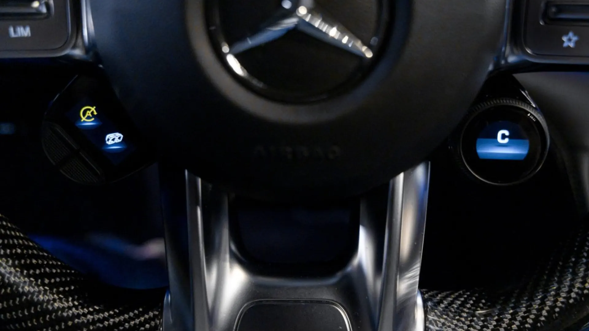 Mercedes-Benz AMG GT — photo 36