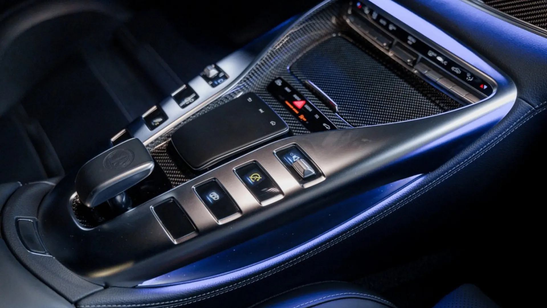 Mercedes-Benz AMG GT — photo 40