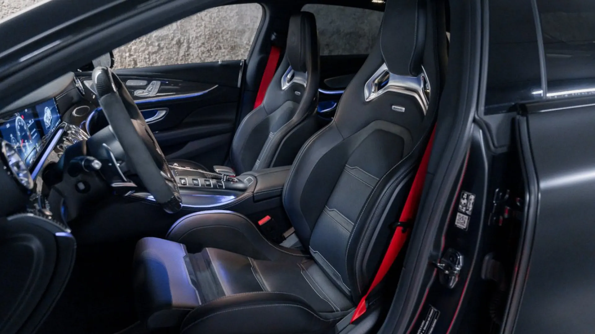 Mercedes-Benz AMG GT — photo 21