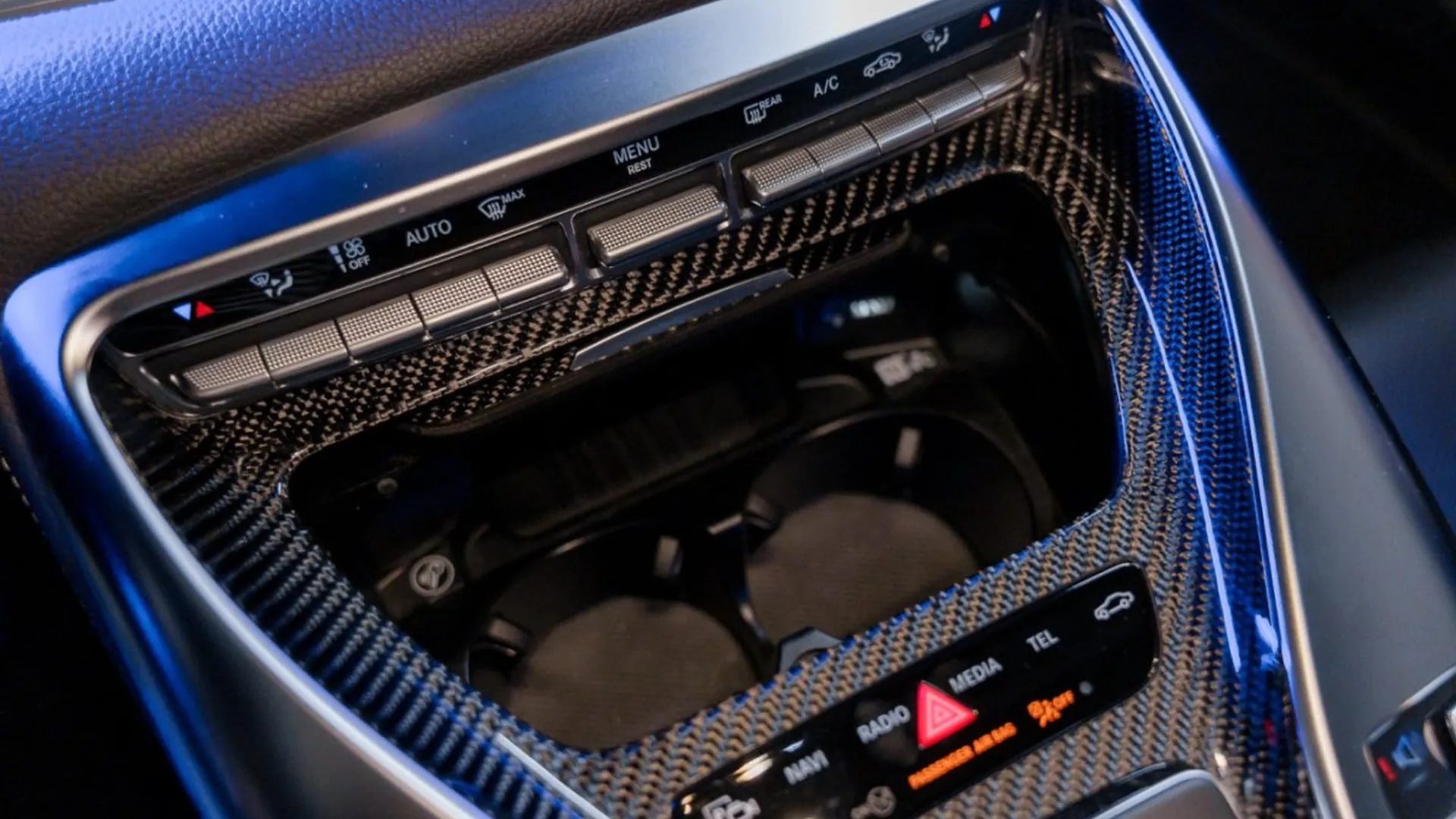 Mercedes-Benz AMG GT — photo 42