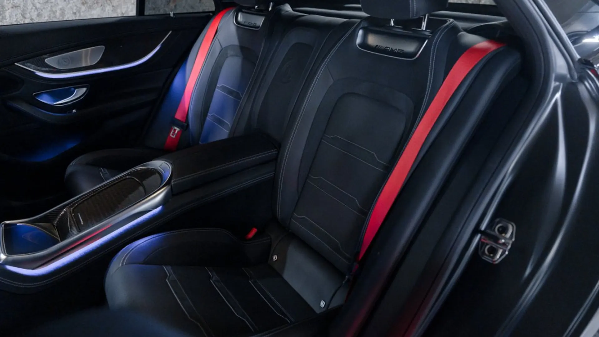 Mercedes-Benz AMG GT — photo 28