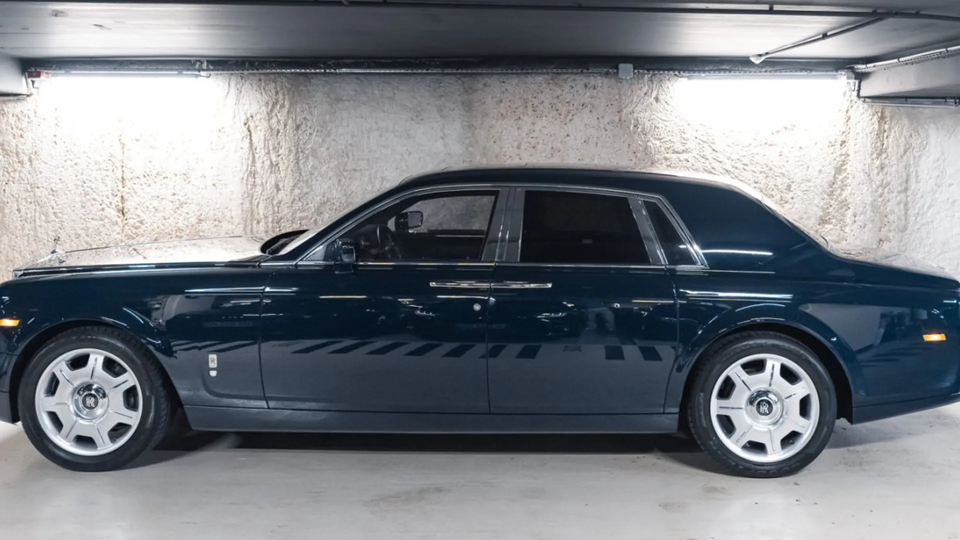 Rolls-Royce Phantom — photo 3