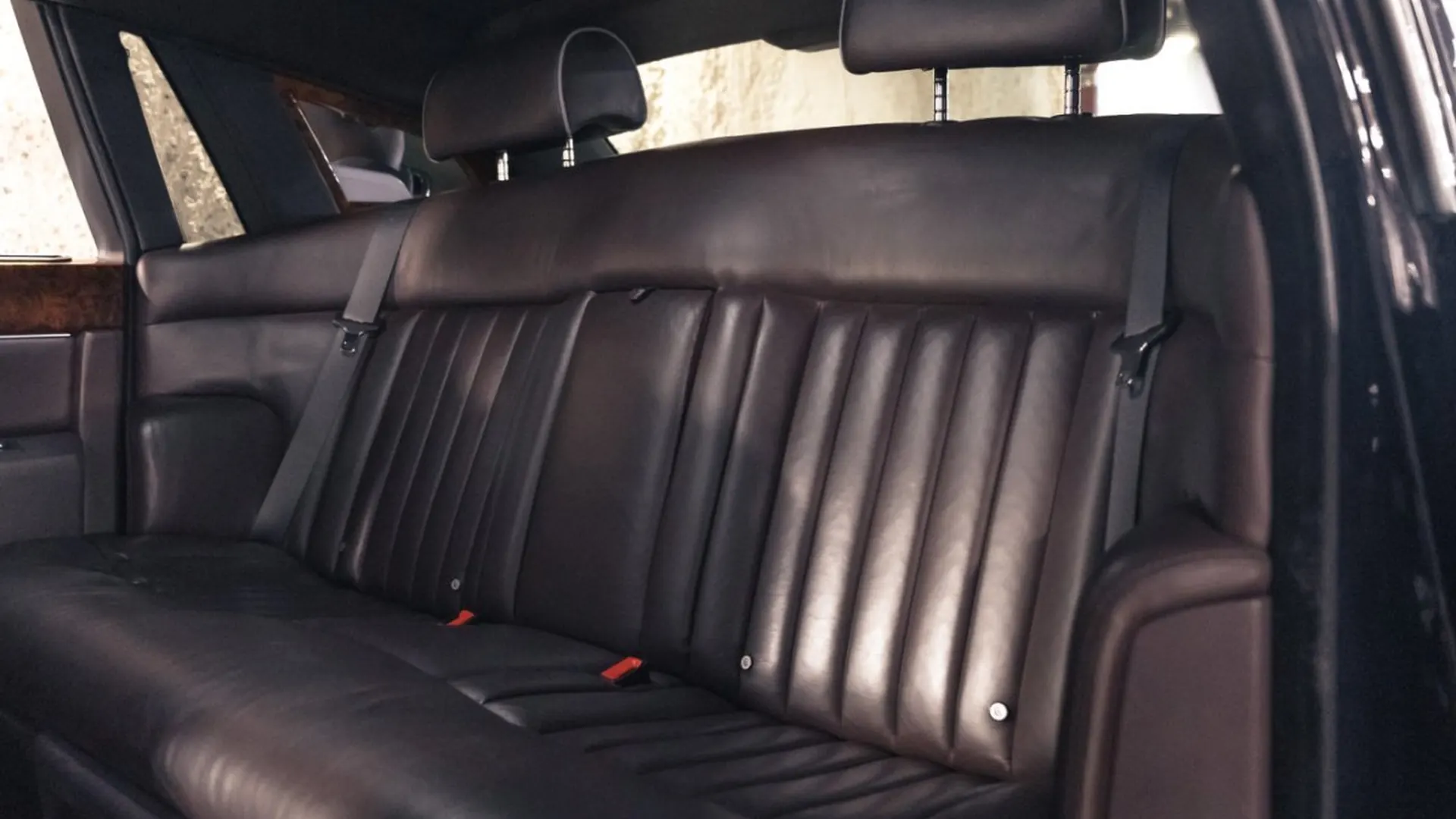 Rolls-Royce Phantom — photo 28