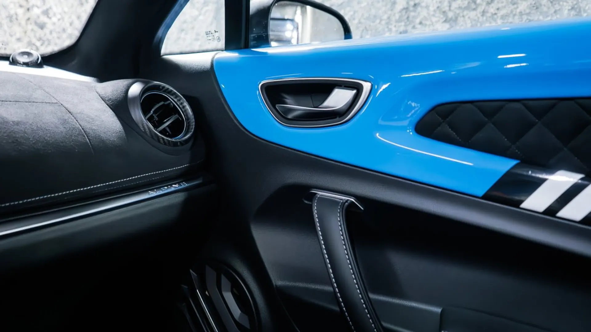 Alpine A110 — photo 31