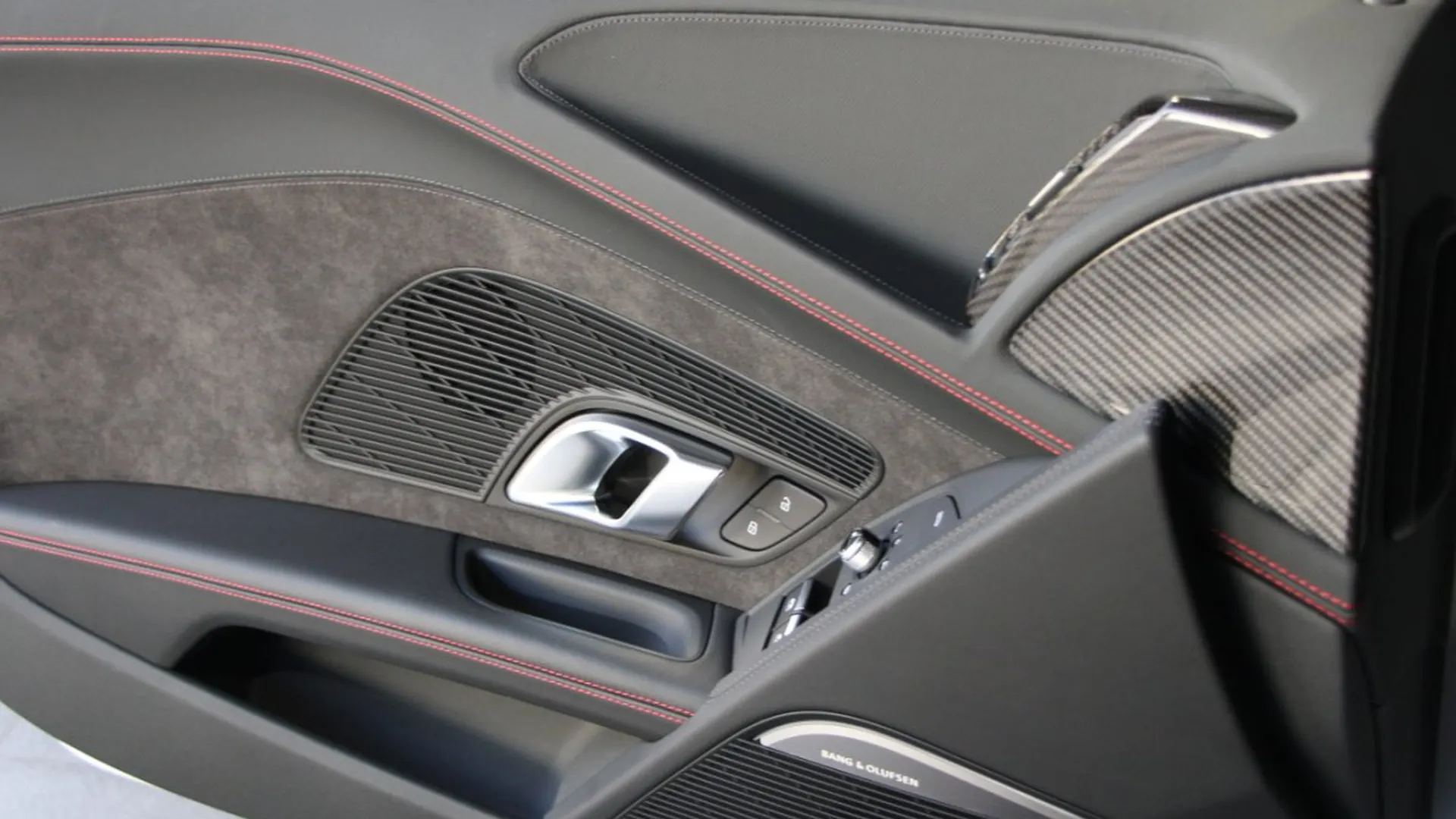 Audi R8 — photo 24