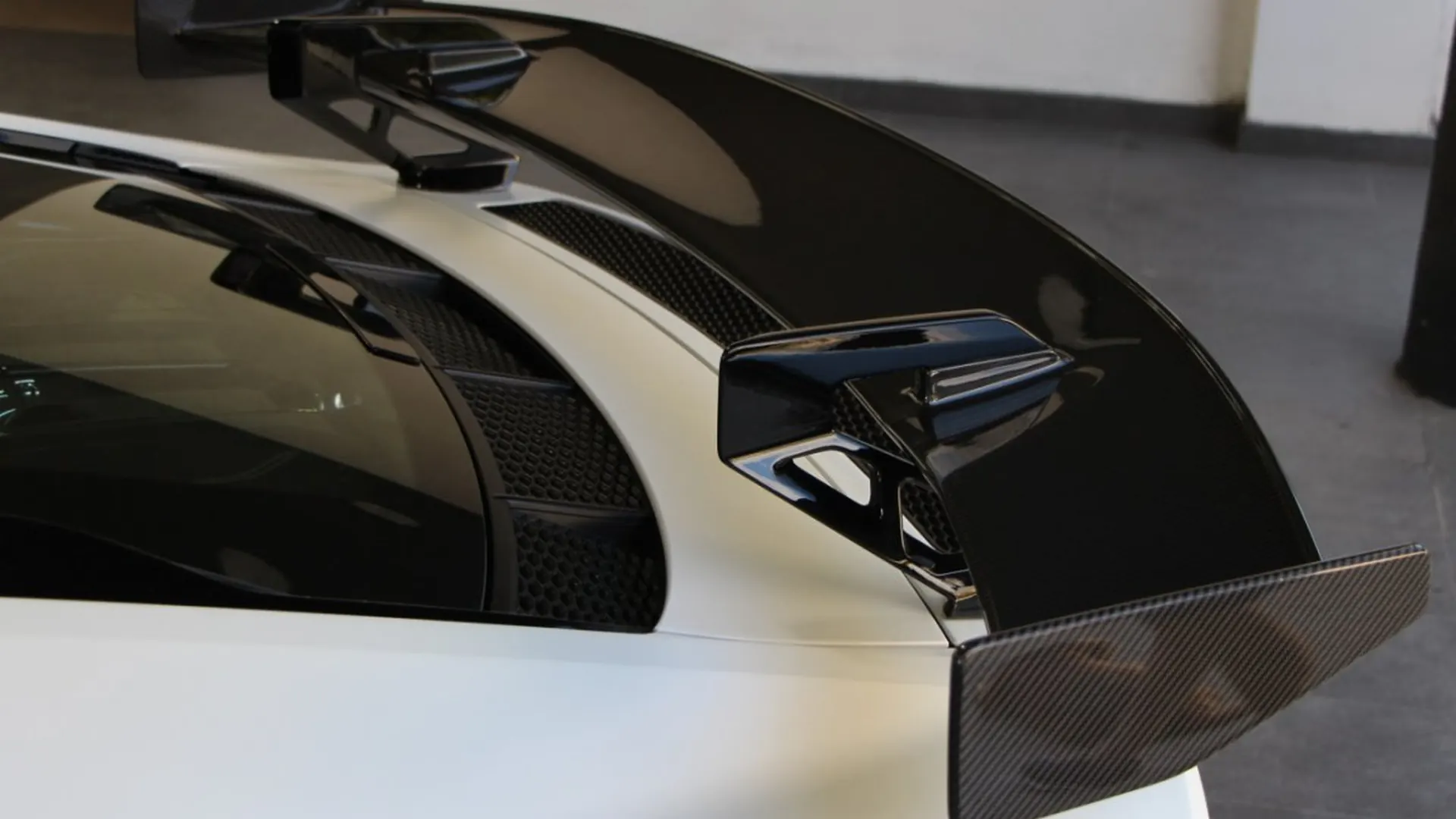 Audi R8 — photo 14