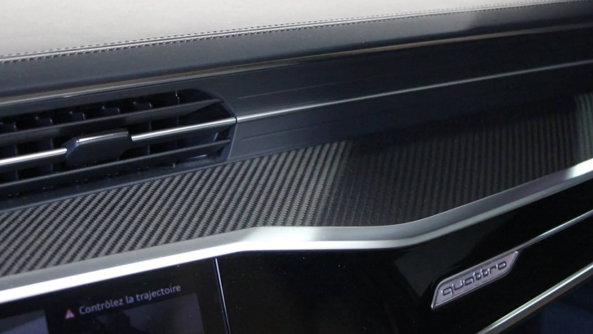 Audi RS6 — photo 19
