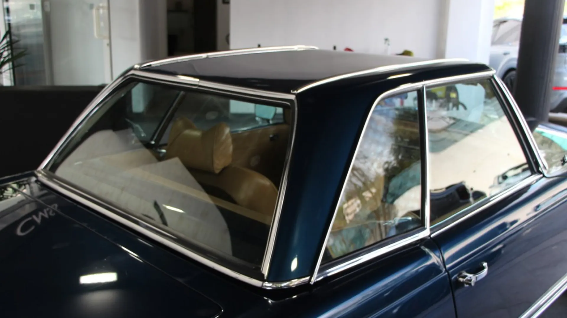 Mercedes-Benz SL — photo 8