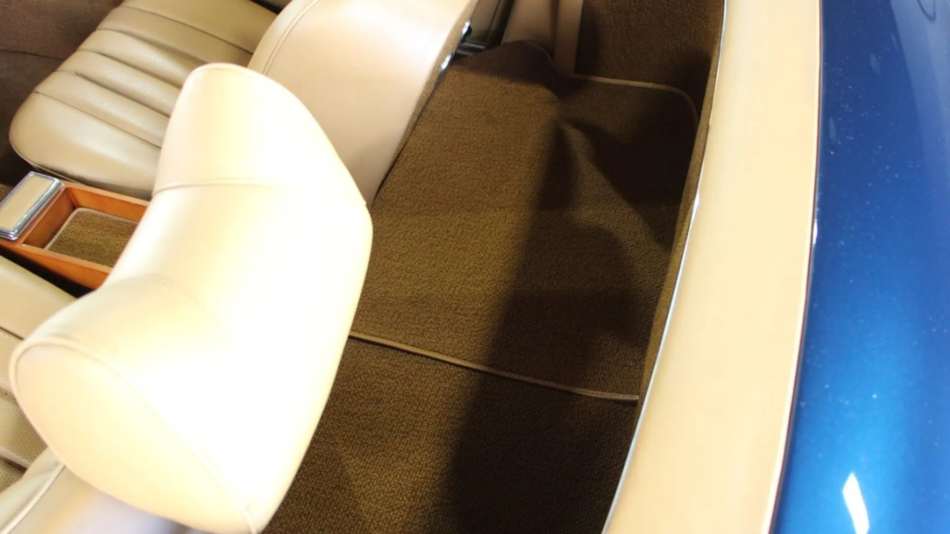 Mercedes-Benz SL — photo 25