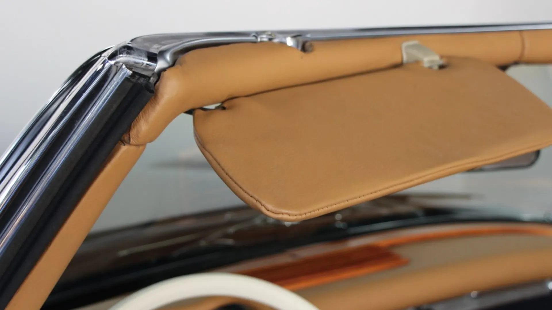 Mercedes-Benz SL — photo 31