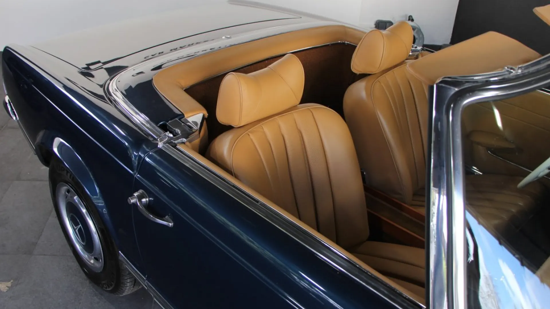Mercedes-Benz SL — photo 12