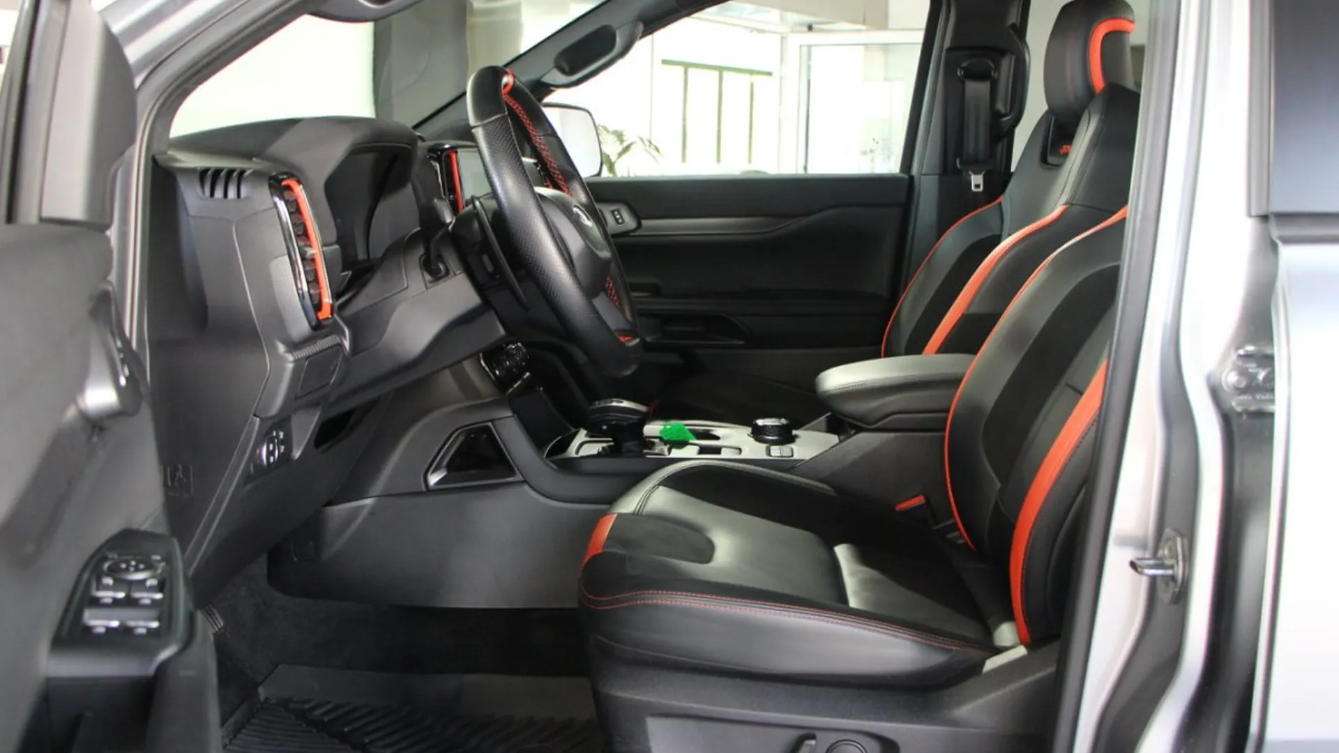 Ford Ranger — photo 14