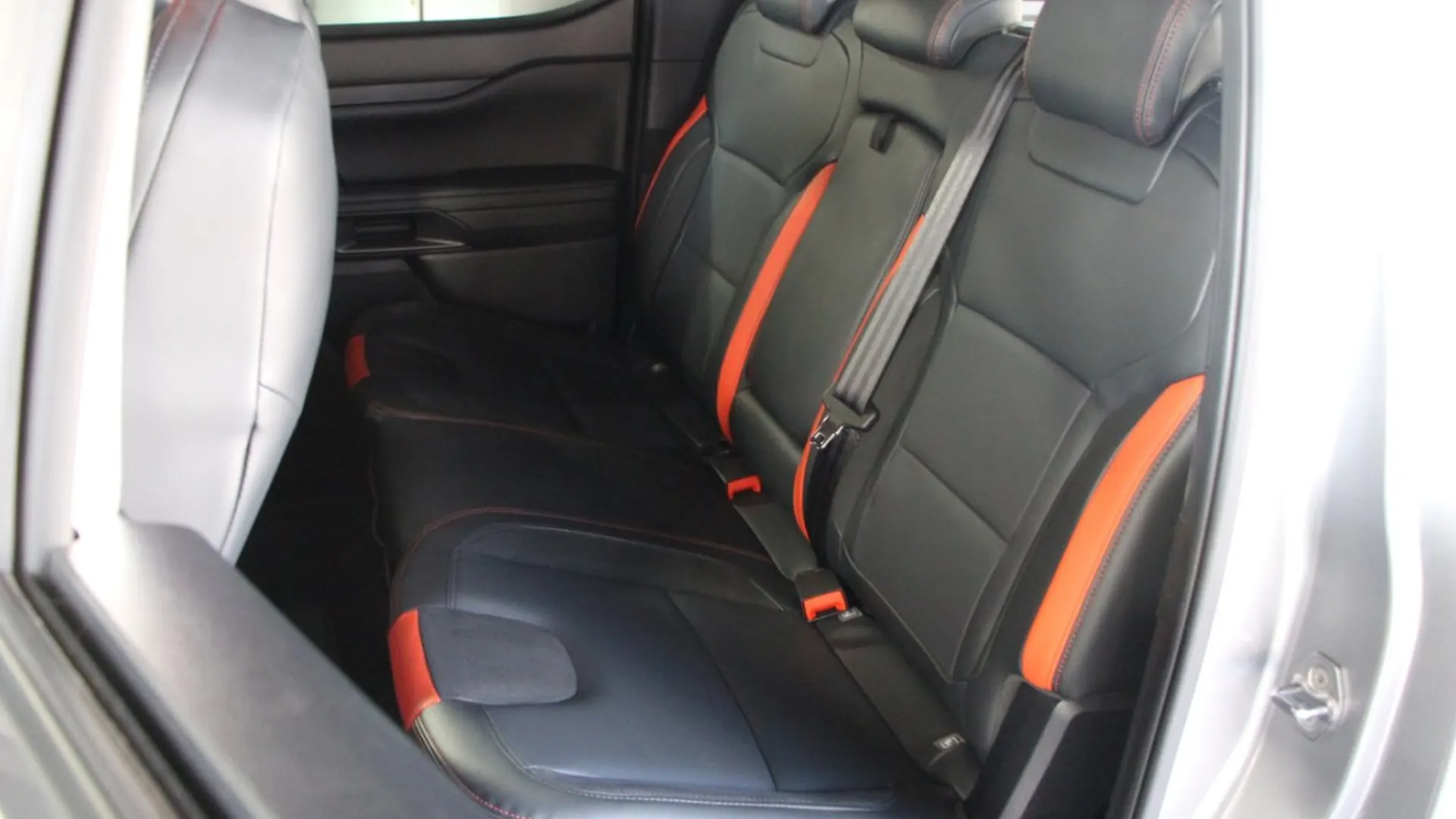Ford Ranger — photo 17