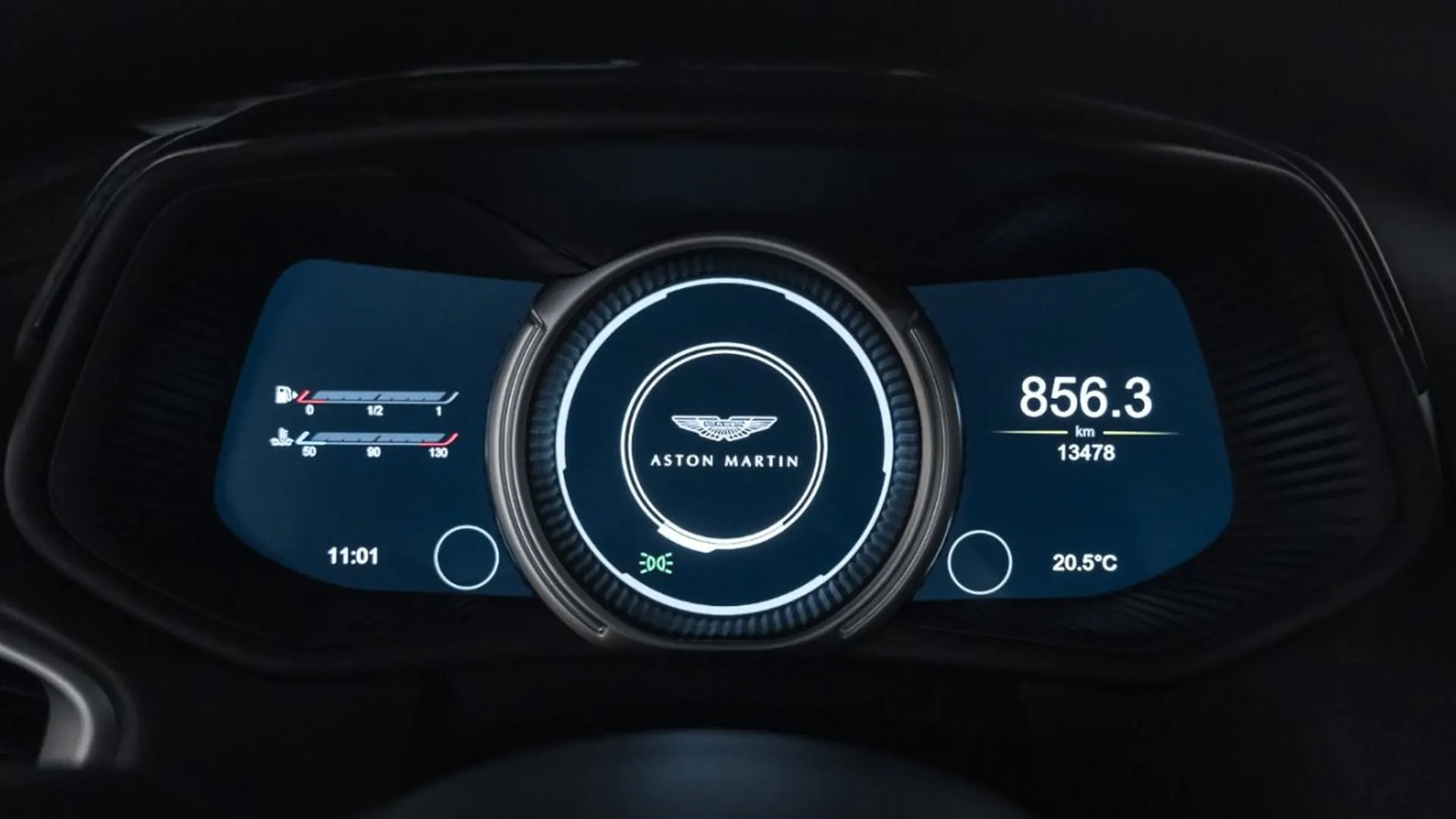 Aston Martin DB11 — photo 28