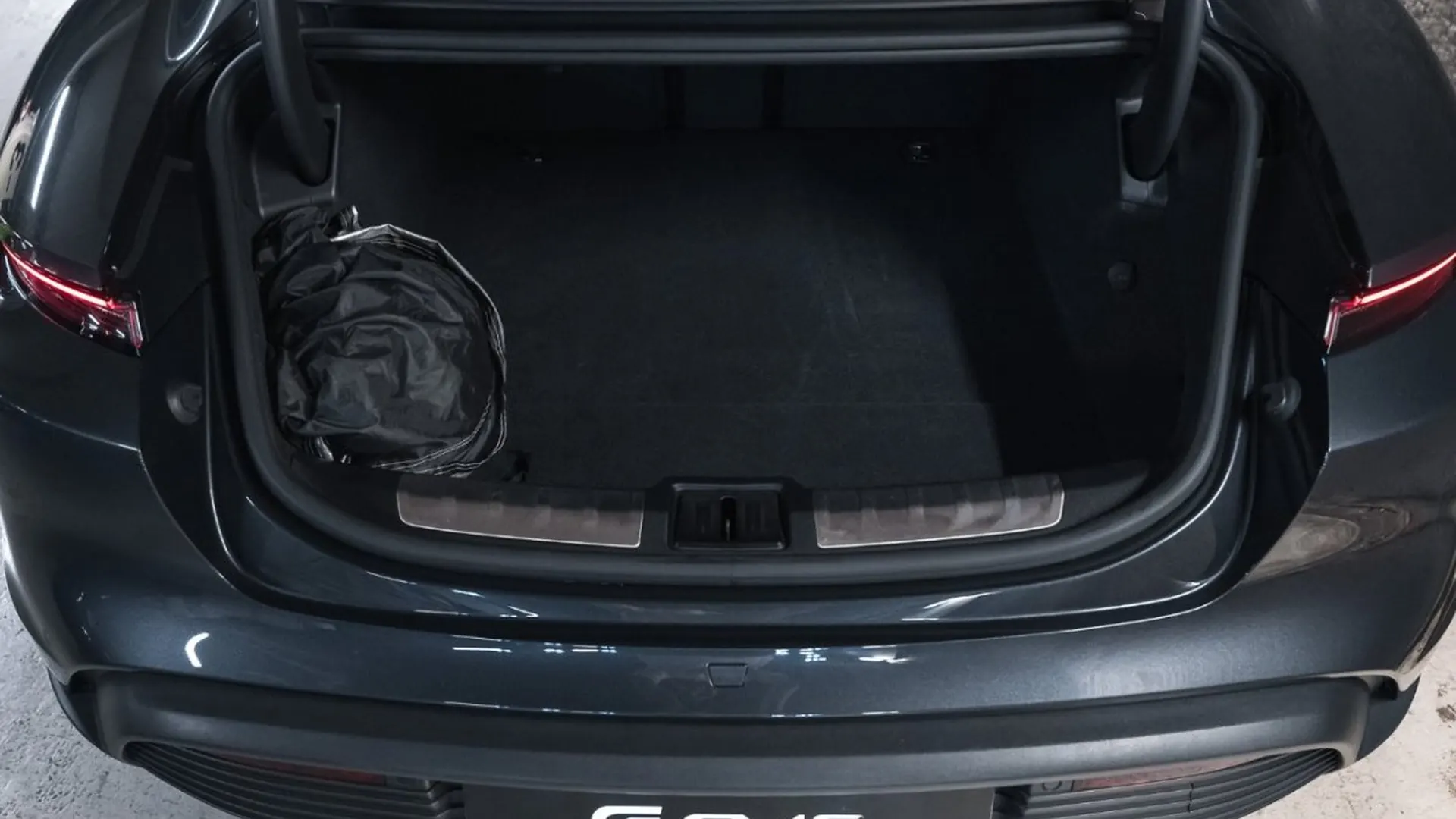 Porsche Taycan — photo 21