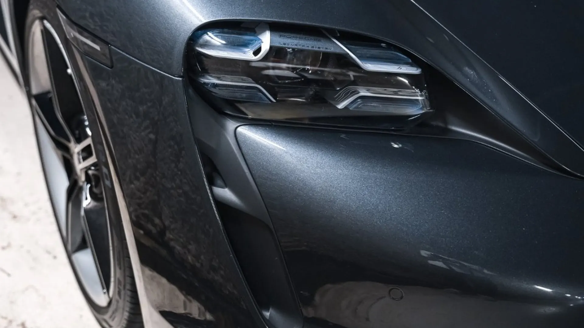 Porsche Taycan — photo 6