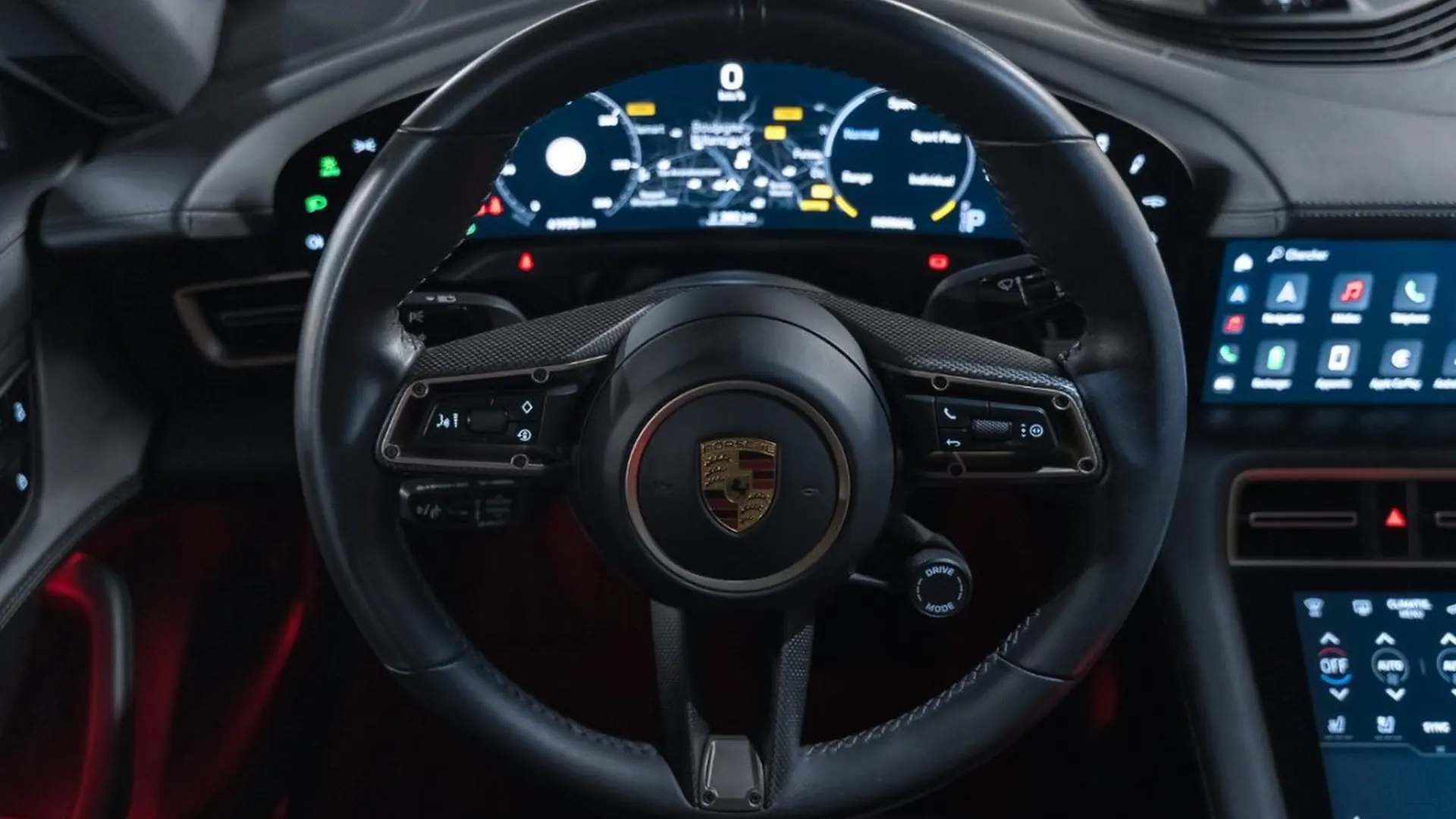 Porsche Taycan — photo 31