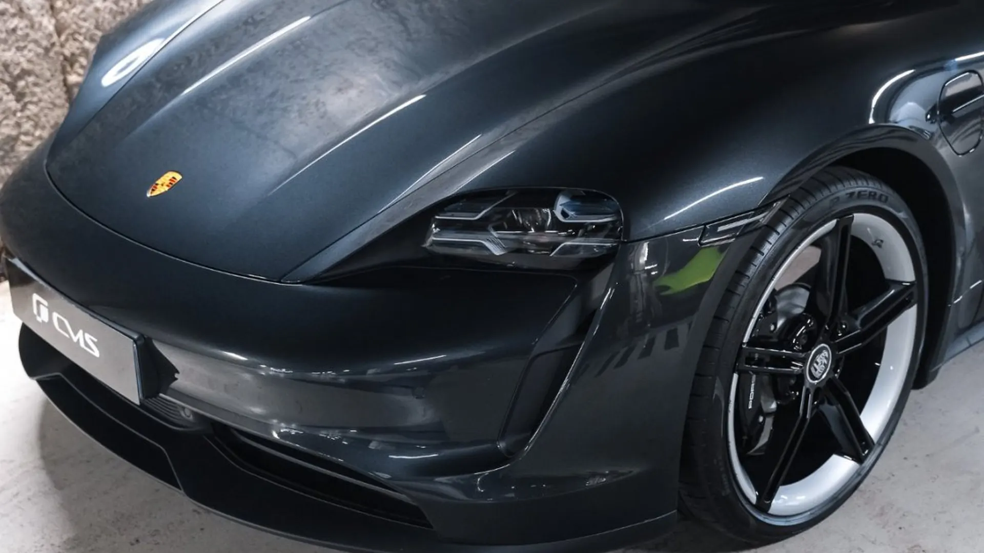 Porsche Taycan — photo 4