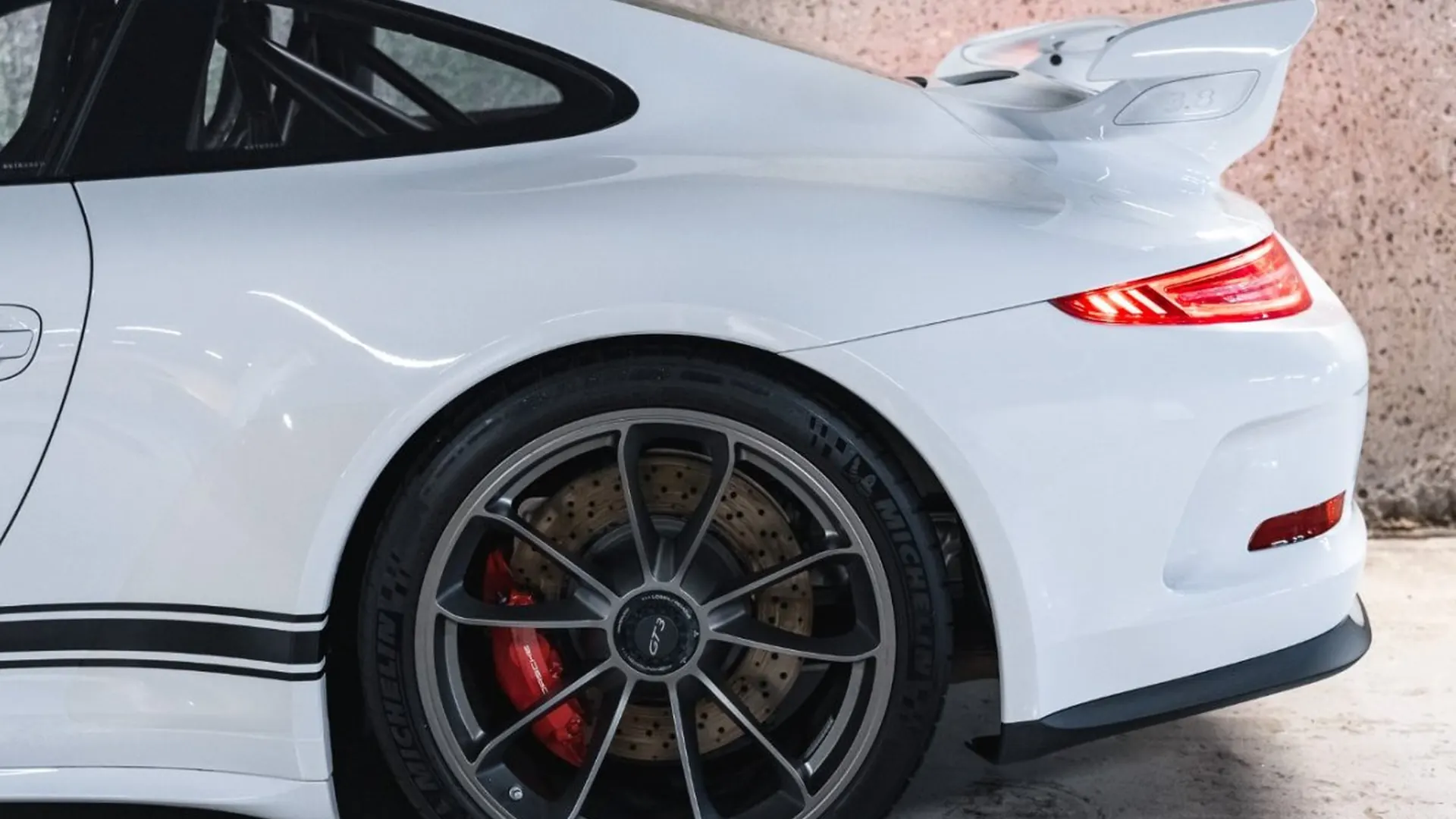 Porsche 911 — photo 11