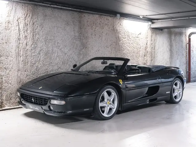 Ferrari F355