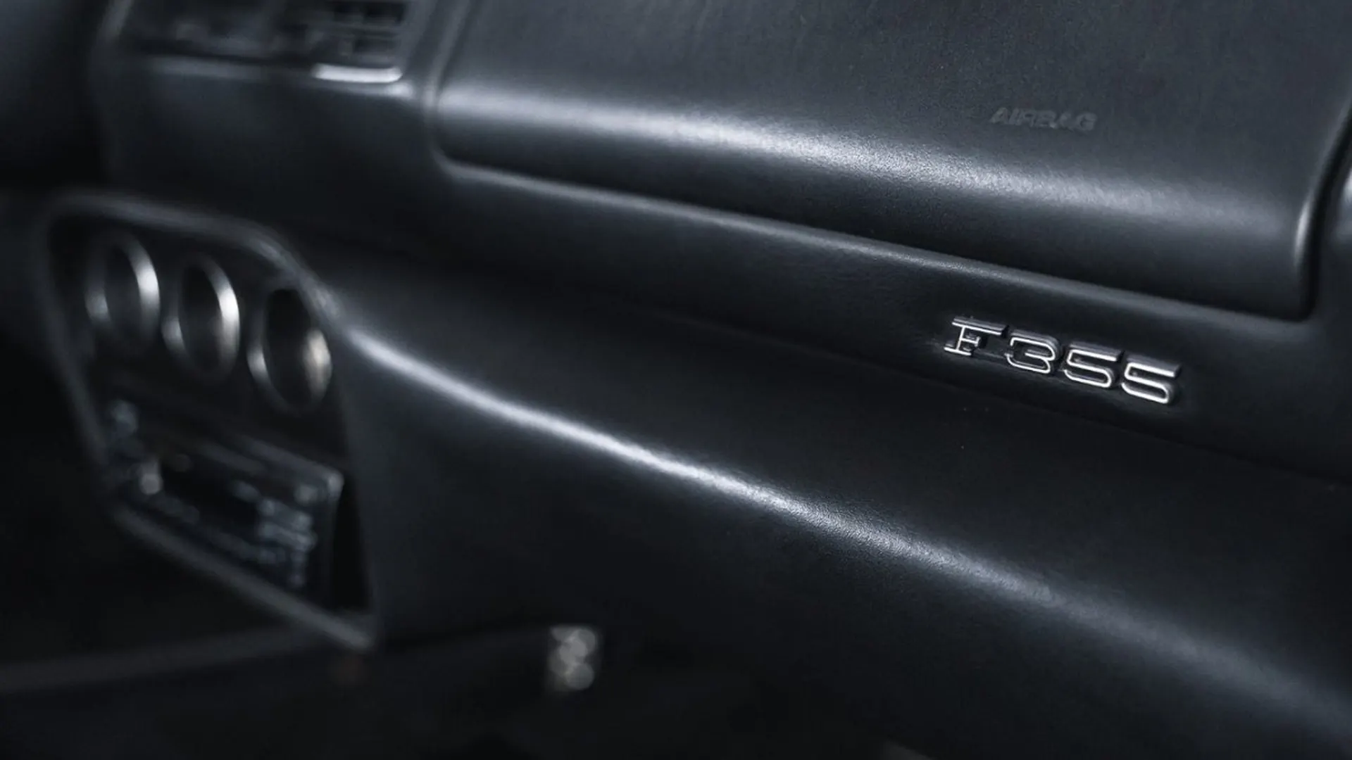 Ferrari F355 — photo 46