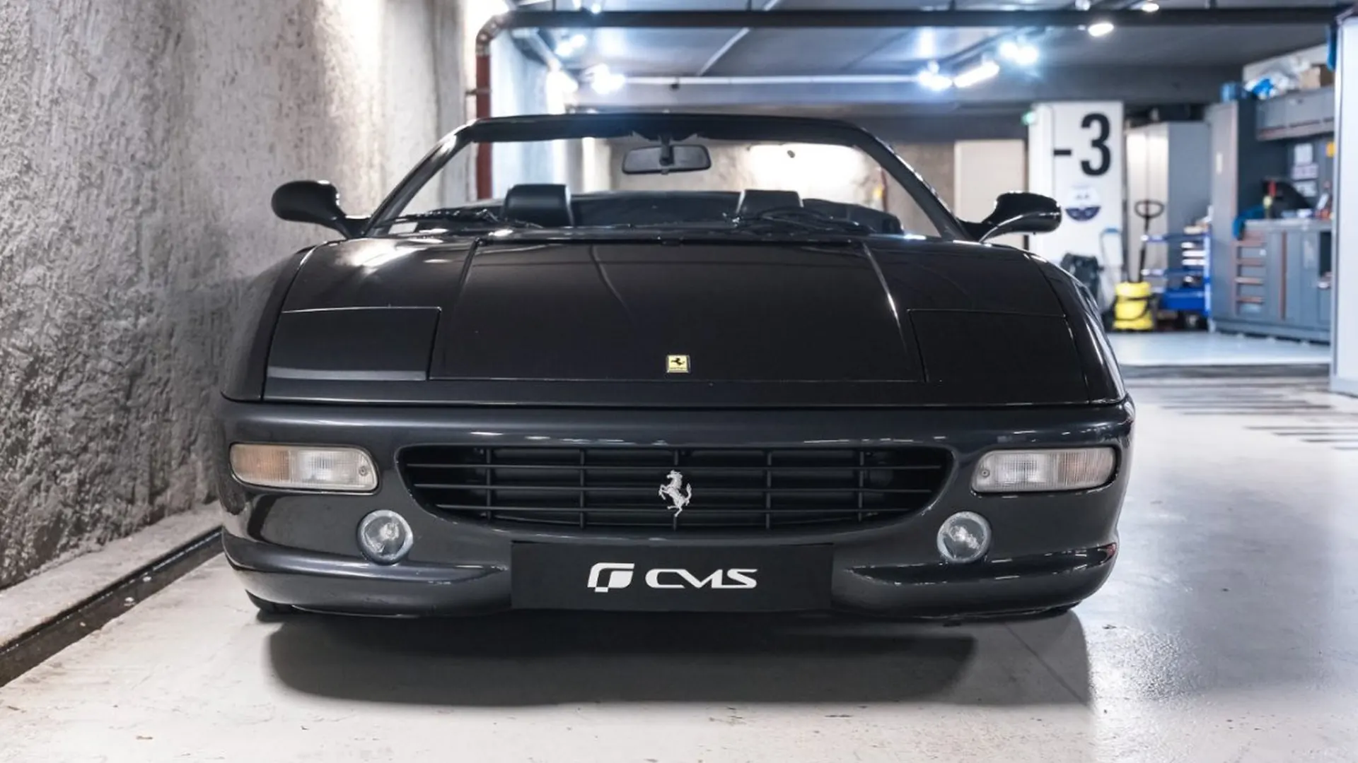 Ferrari F355 — photo 4