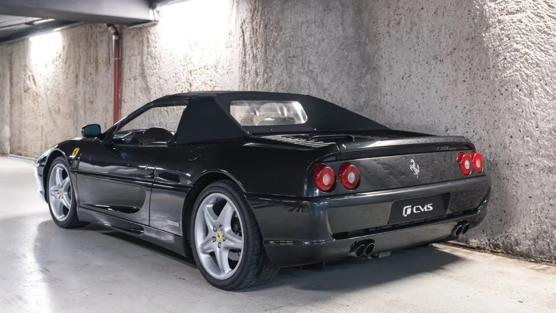 Ferrari F355 — photo 18