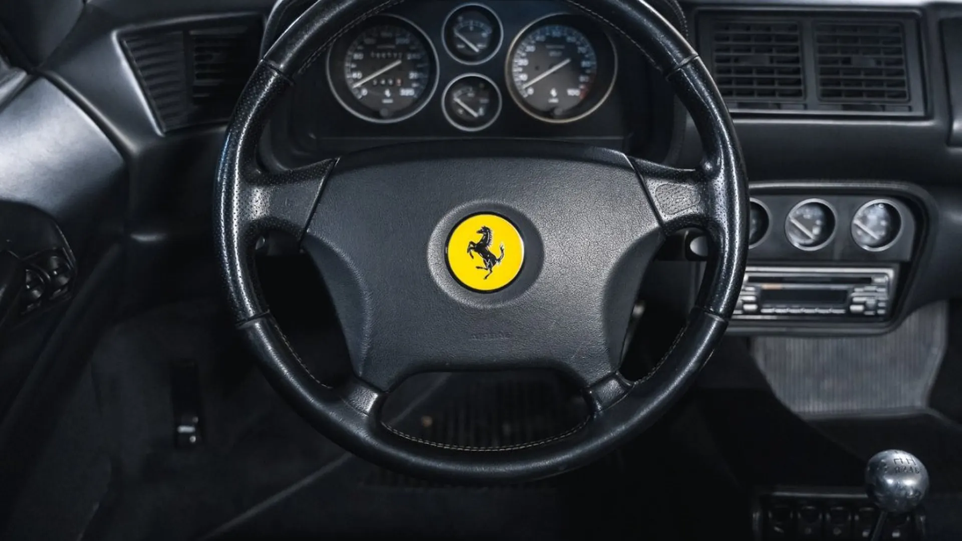 Ferrari F355 — photo 38