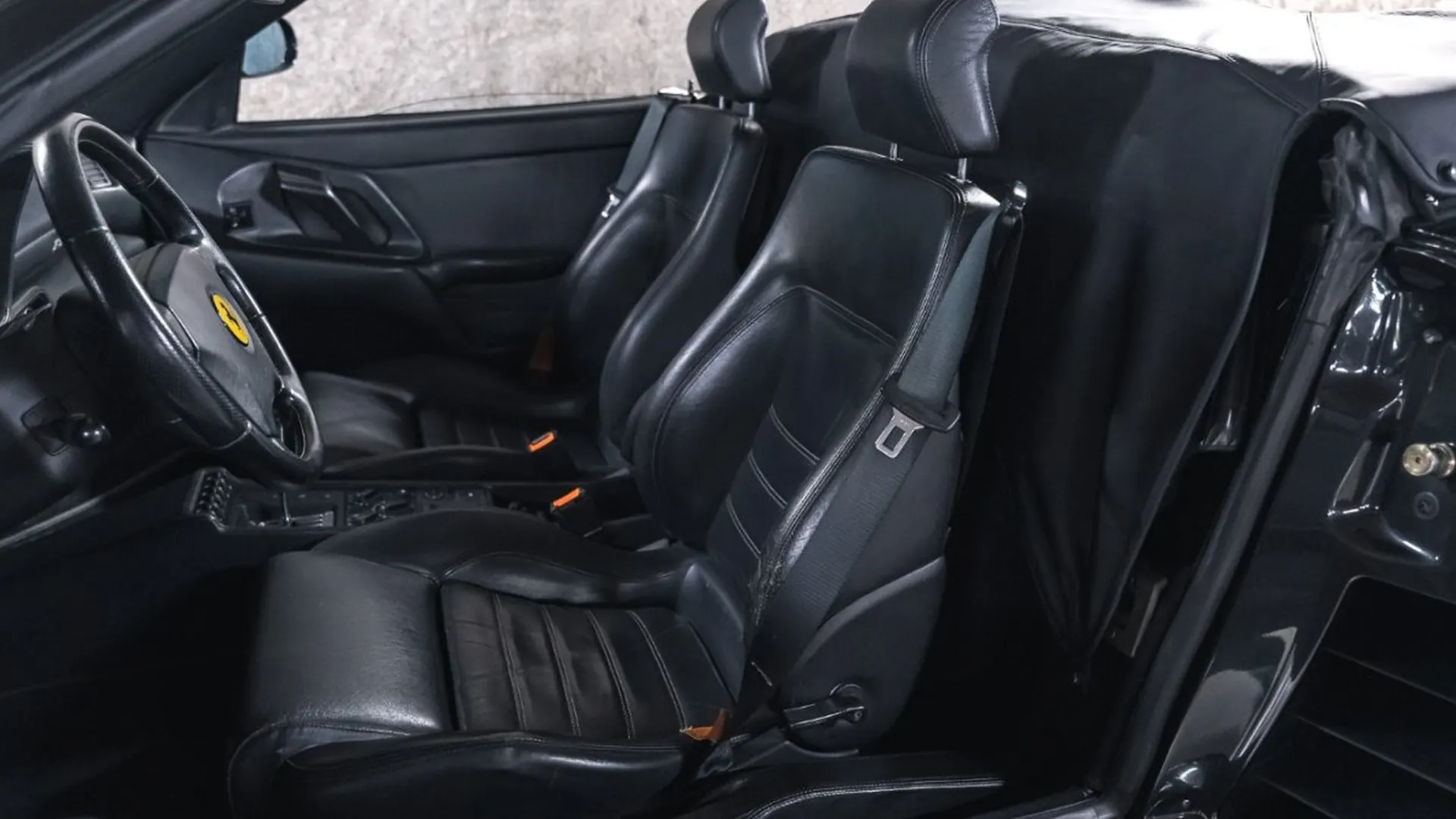 Ferrari F355 — photo 35